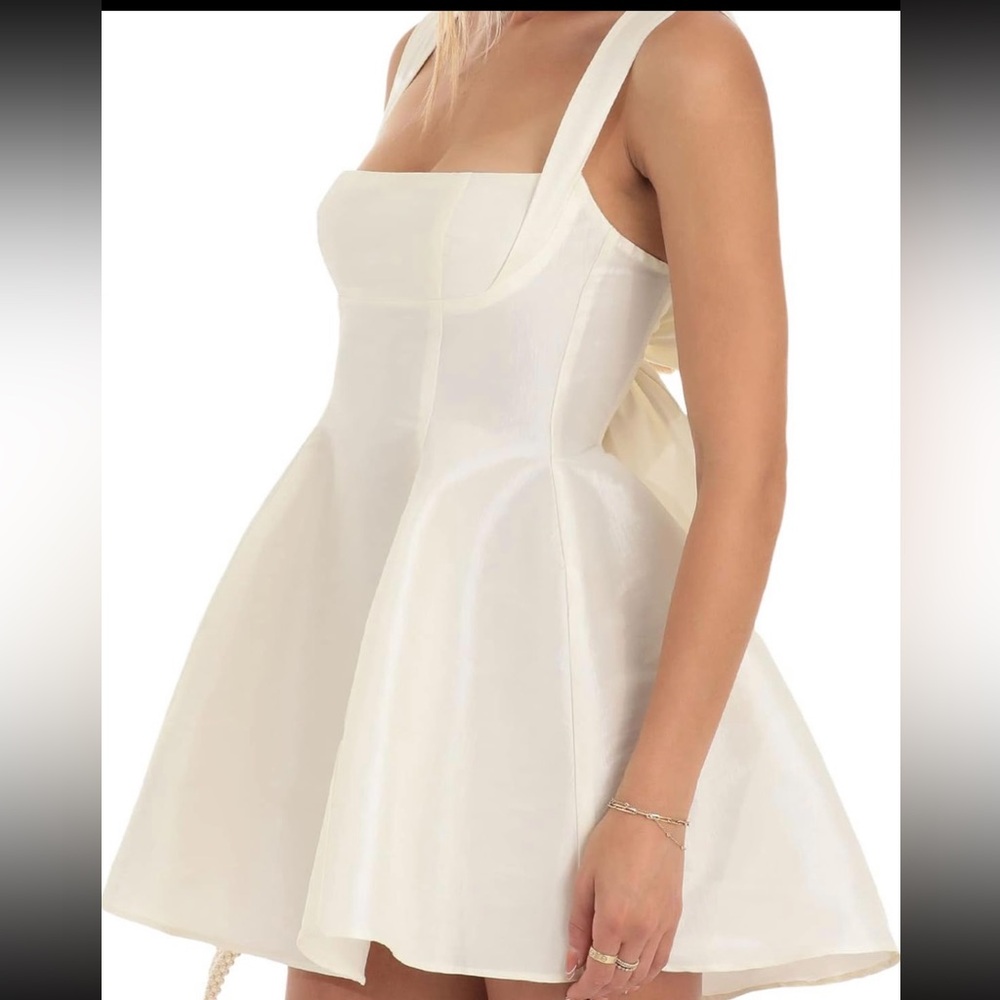 DRESS - Picture 3 of 3